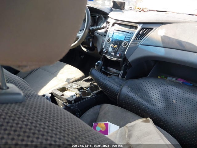 2013 HYUNDAI SONATA GLS VIN: 5NPEB4AC7DH632678