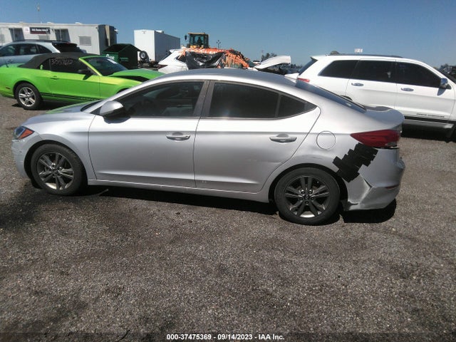 2017 HYUNDAI ELANTRA SE VIN: 5NPD84LF6HH029714