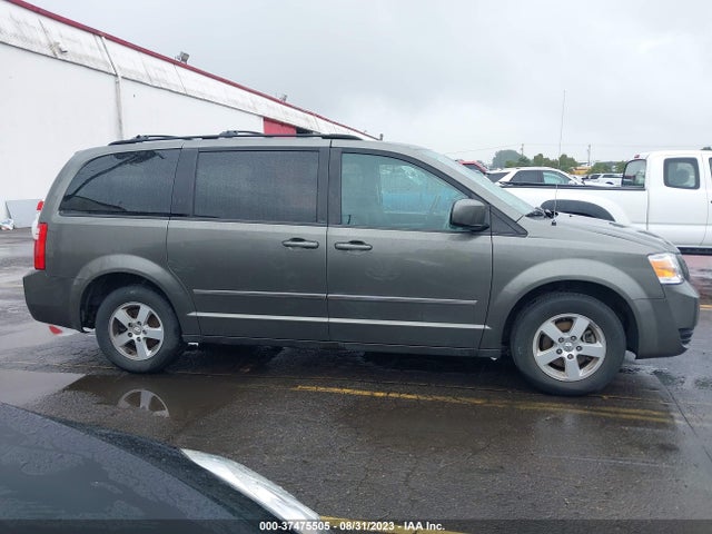 2010 DODGE GRAND CARAVAN SXT VIN: 2D4RN5D13AR272853