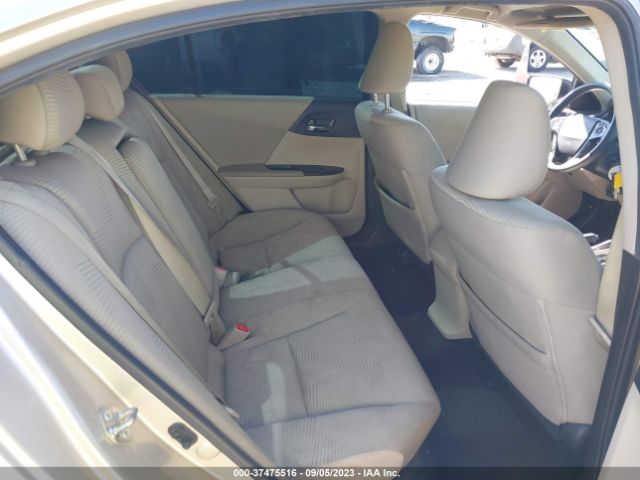 1HGCR2F32HA242411 Honda Accord Sedan Lx