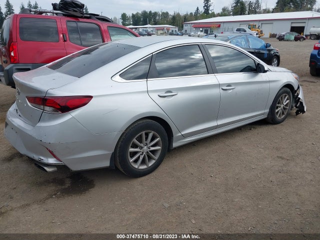Hyundai SONATA SE 2018 5NPE24AF2JH699517 Image 9