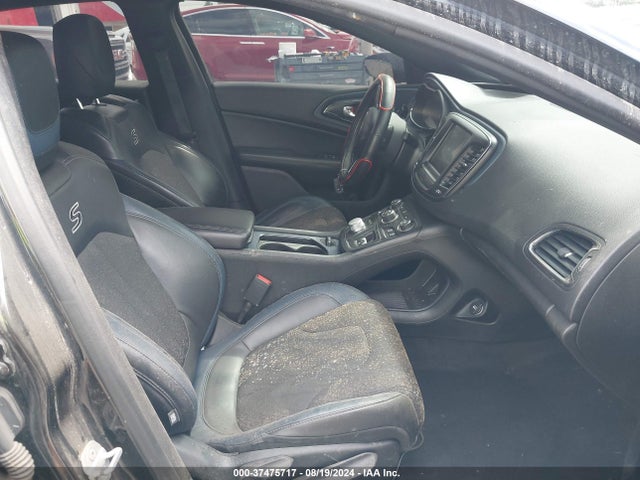 1C3CCCBG9FN661638 Chrysler 200 S
