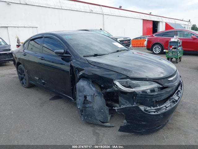 1C3CCCBG9FN661638 Chrysler 200 S