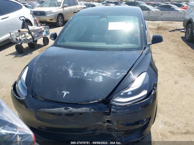 2022 Tesla 3, VIN: 5YJ3E1EB0NF209827