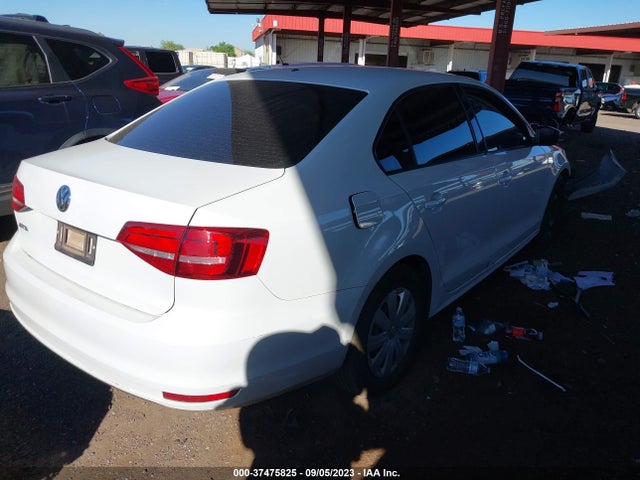 3VW2K7AJ7FM304674 Volkswagen Jetta Sedan 2.0l S