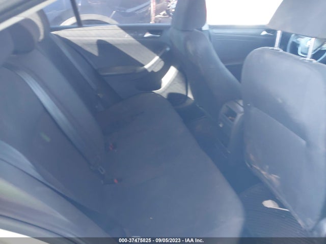 3VW2K7AJ7FM304674 Volkswagen Jetta Sedan 2.0l S