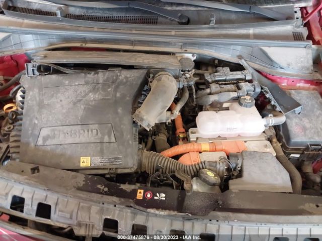 KNDCB3LC0N5540828 KIA NIRO LX