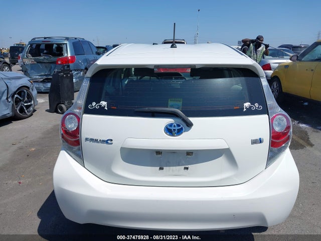 Toyota Prius C One/three/two/four 2014 JTDKDTB35E1060329 Image 8