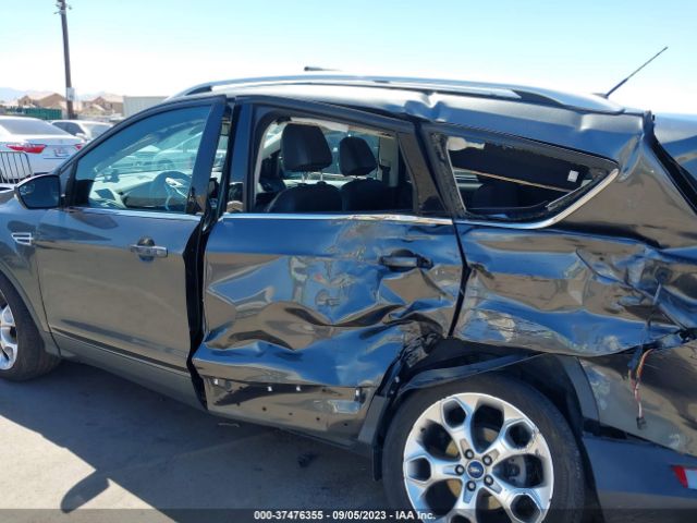 1FMCU0J9XFUB91681 Ford Escape Titanium