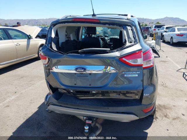 1FMCU0J9XFUB91681 Ford Escape Titanium