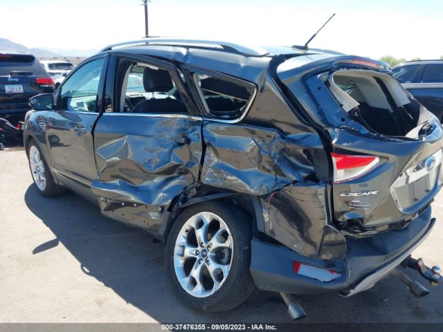 1FMCU0J9XFUB91681 Ford Escape Titanium