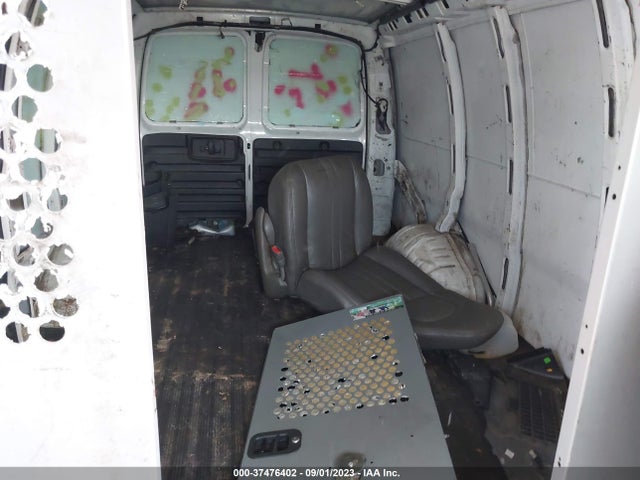 2008 CHEVROLET EXPRESS CARGO VAN VIN: 1GCFG15X081194133