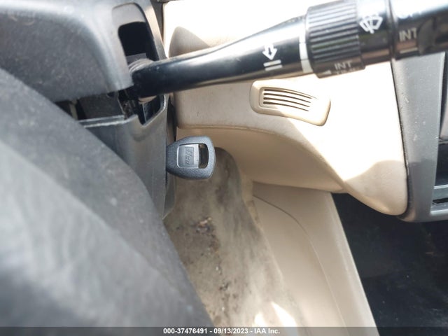 2000 HONDA ACCORD CPE EX W/LEATHER VIN: 1HGCG2257YA031217