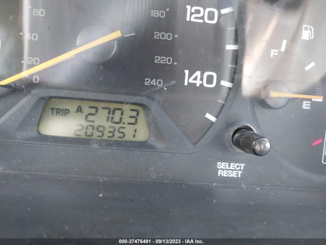 2000 HONDA ACCORD CPE EX W/LEATHER VIN: 1HGCG2257YA031217