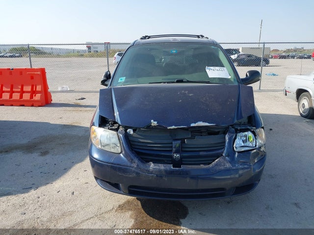 2005 DODGE CARAVAN SXT VIN: 1D4GP45R75B285786