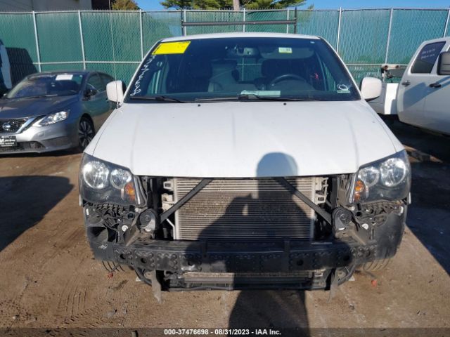 2C4RDGEG3JR189647 Dodge Grand Caravan Gt