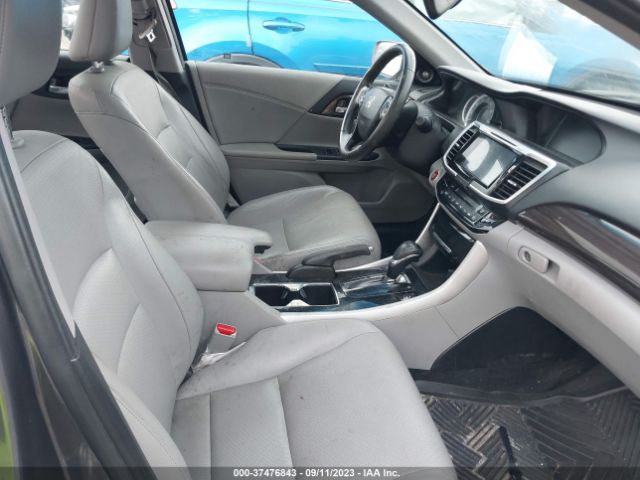 1HGCR2F80HA139158 Honda Accord Sedan Ex-l