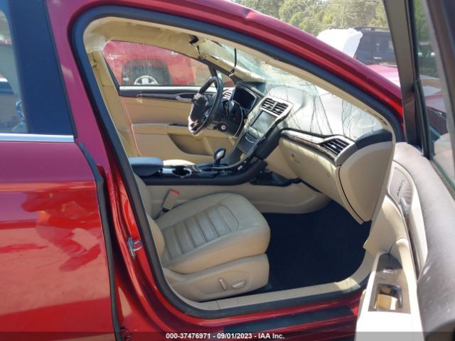 3FA6P0HD2ER182200 Ford FUSION SE