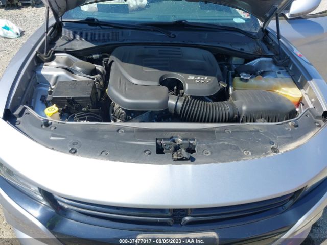 2C3CDXHG4FH827438 Dodge Charger Sxt