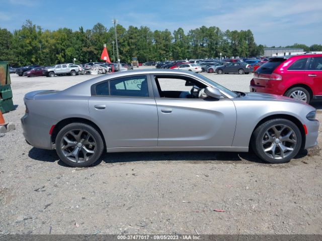 2C3CDXHG4FH827438 Dodge Charger Sxt