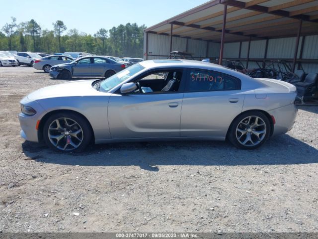 2C3CDXHG4FH827438 Dodge Charger Sxt