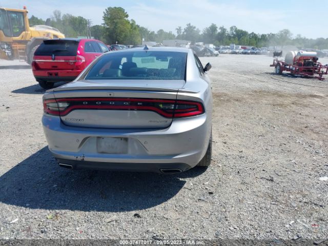 2C3CDXHG4FH827438 Dodge Charger Sxt