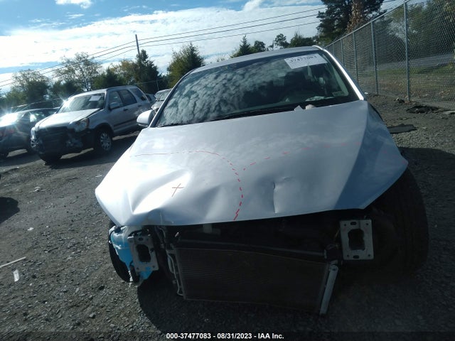 2018 HYUNDAI ELANTRA SEL VIN: 5NPD84LF0JH370791