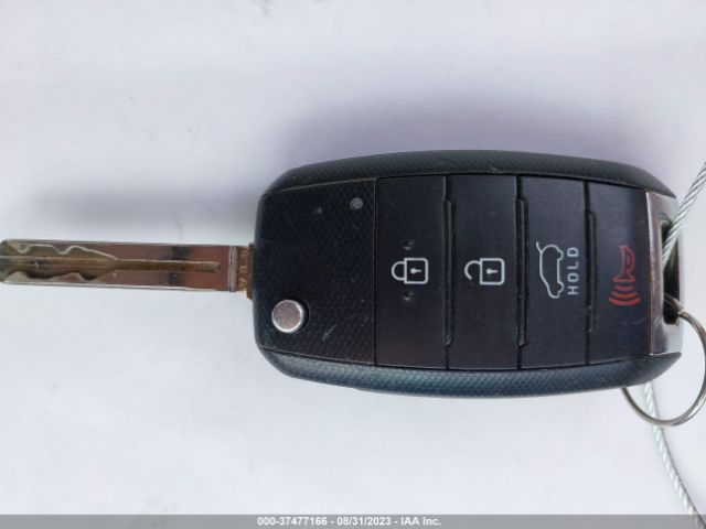 KNDJN2A2XH7433880 KIA Soul Base