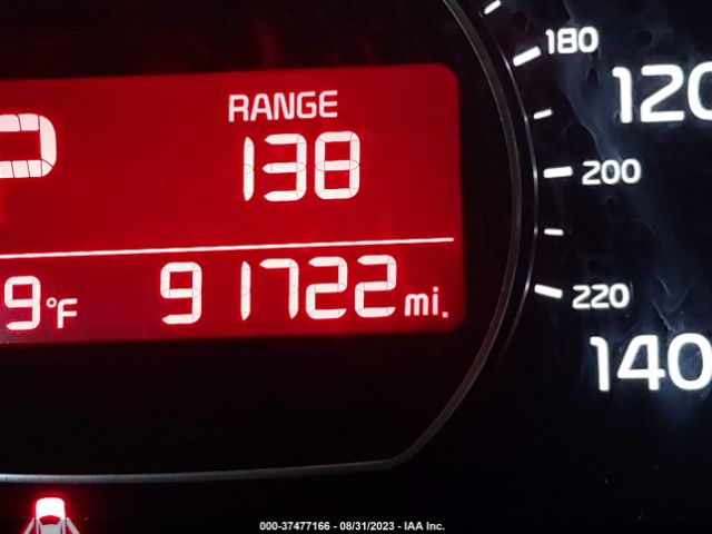 KNDJN2A2XH7433880 KIA Soul Base