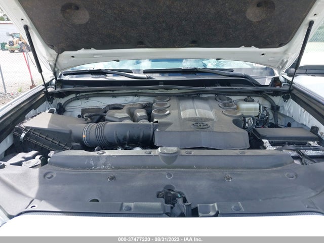 Toyota 4RUNNER SR5 2019 JTEBU5JR5K5668711 Image 10