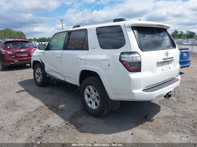 Toyota 4RUNNER SR5 2019 JTEBU5JR5K5668711 Image 3