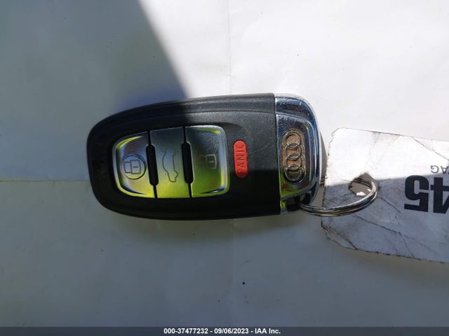 2010 AUDI Q5 PREMIUM VIN: WA1CKAFP5AA033664