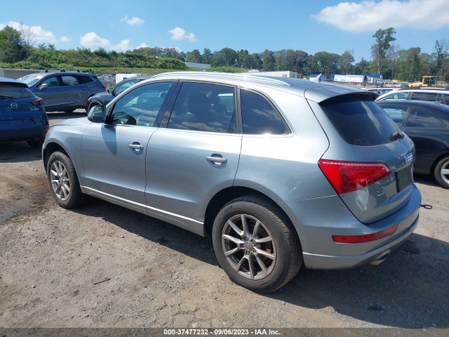 2010 AUDI Q5 PREMIUM VIN: WA1CKAFP5AA033664