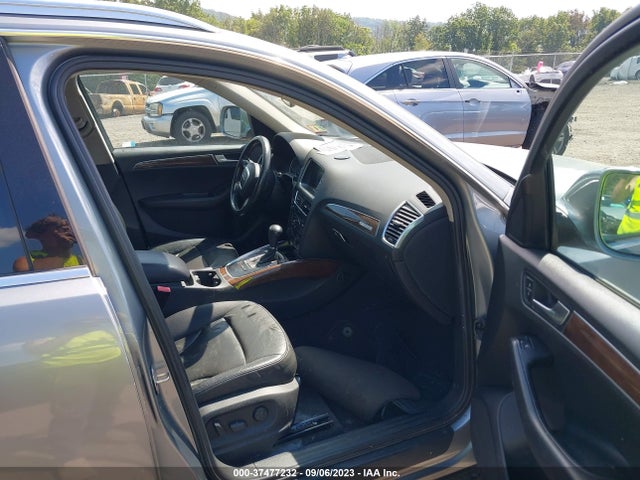 2010 AUDI Q5 PREMIUM VIN: WA1CKAFP5AA033664