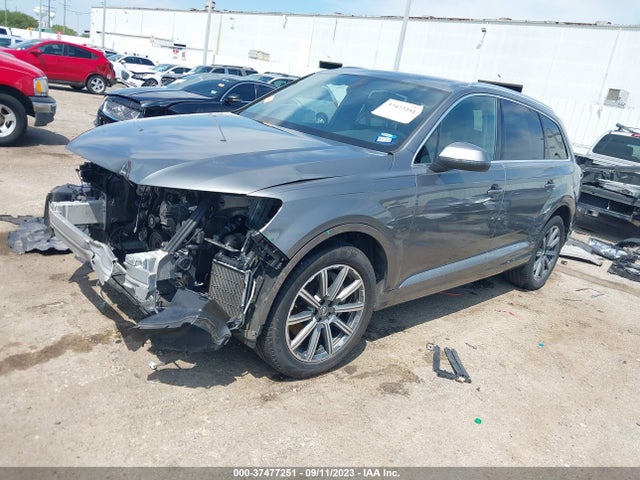 WA1LAAF76JD027552 Audi Q7 Premium Plus