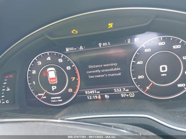 WA1LAAF76JD027552 Audi Q7 Premium Plus