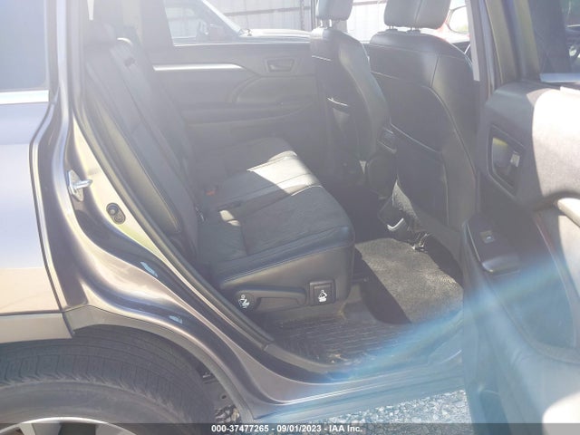 Toyota Highlander Le 2015 5TDZKRFH0FS058439 Image 8