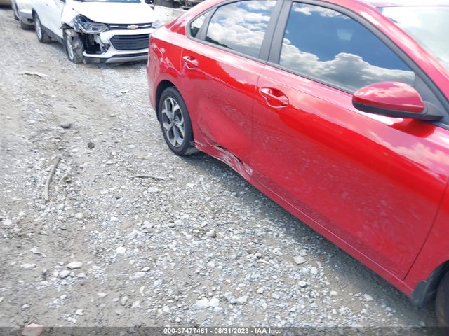 2019 KIA FORTE LXS VIN: 3KPF24AD2KE066802