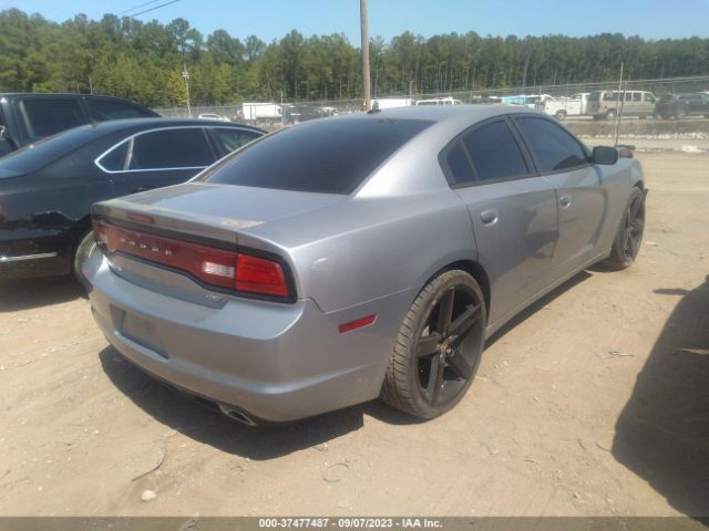 2C3CDXHG8EH325014 Dodge Charger Sxt