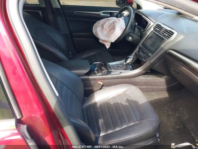 1FA6P0HD1G5129722 Ford FUSION SE