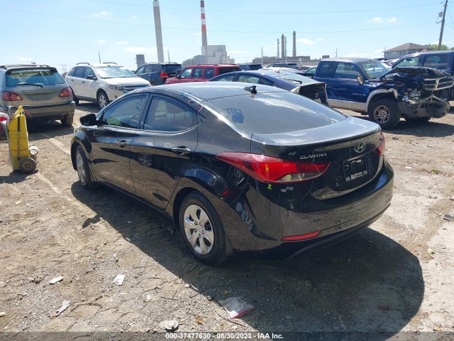 Hyundai ELANTRA SE 2016 5NPDH4AE0GH772961 Image 3