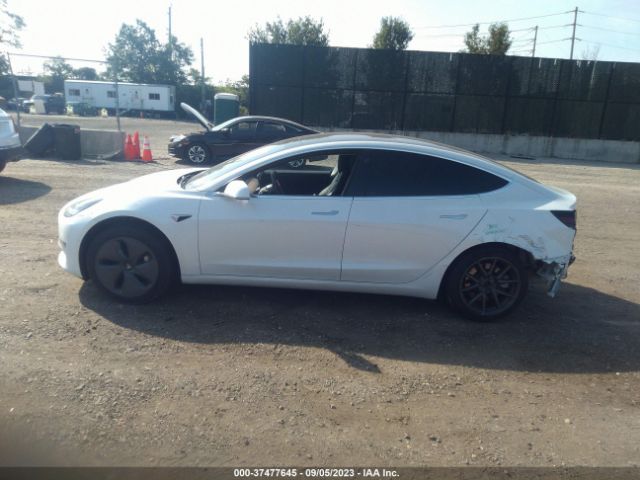 5YJ3E1EA2KF483422 Tesla Model 3 Range