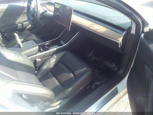 5YJ3E1EA2KF483422 Tesla Model 3 Range