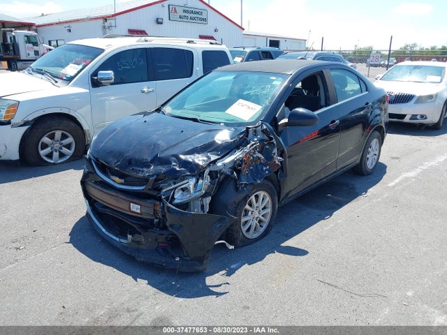 Chevrolet SONIC LT 2017 1G1JD5SH3H4114872 Image 2