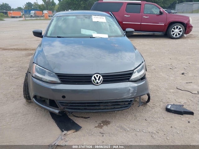 3VW2K7AJXEM236000 Volkswagen Jetta Sedan S