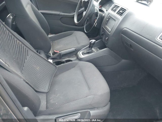 3VW2K7AJXEM236000 Volkswagen Jetta Sedan S