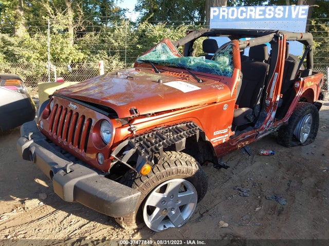 1C4BJWDG4EL191816 Jeep Wrangler Unlimited Sport
