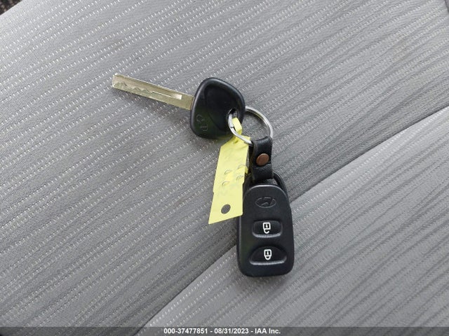 2016 HYUNDAI ACCENT SE VIN: KMHCT4AE2GU026491