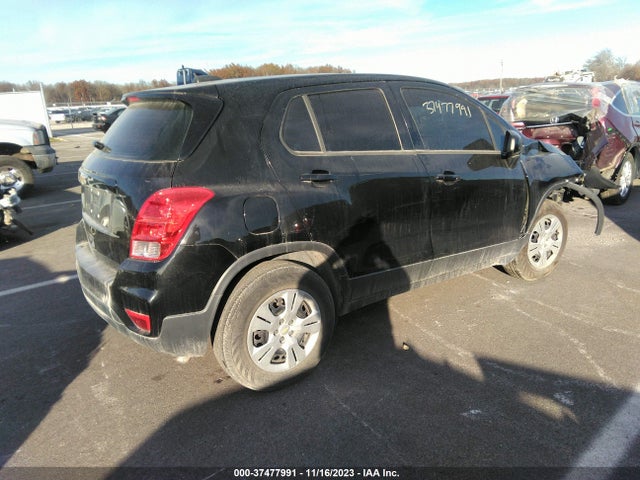 Chevrolet TRAX LS 2018 3GNCJKSB6JL418093 Image 4