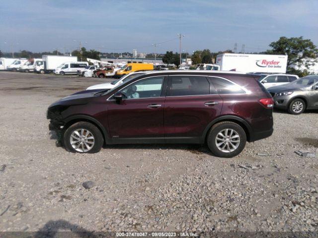 5XYPGDA3XJG349818 KIA SORENTO LX